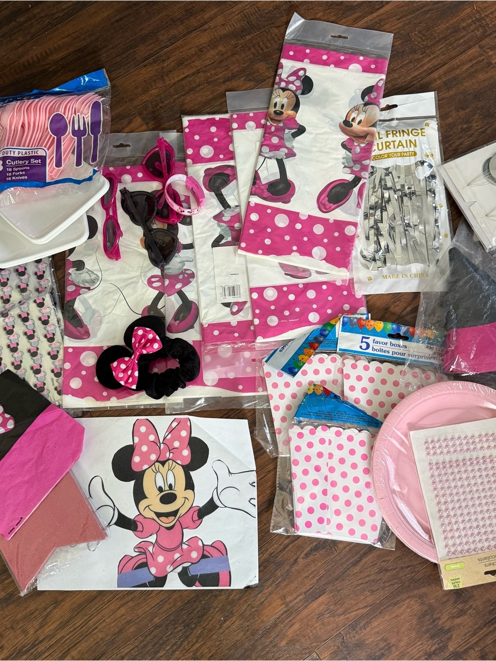 Minnie Mouse Party Supplies